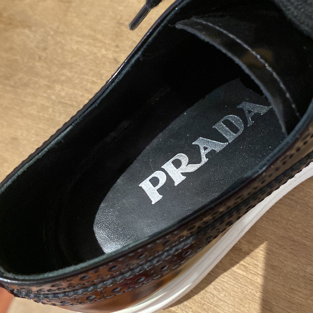 Prada sz 36 patent leather oxfords - Picture 6 of 7